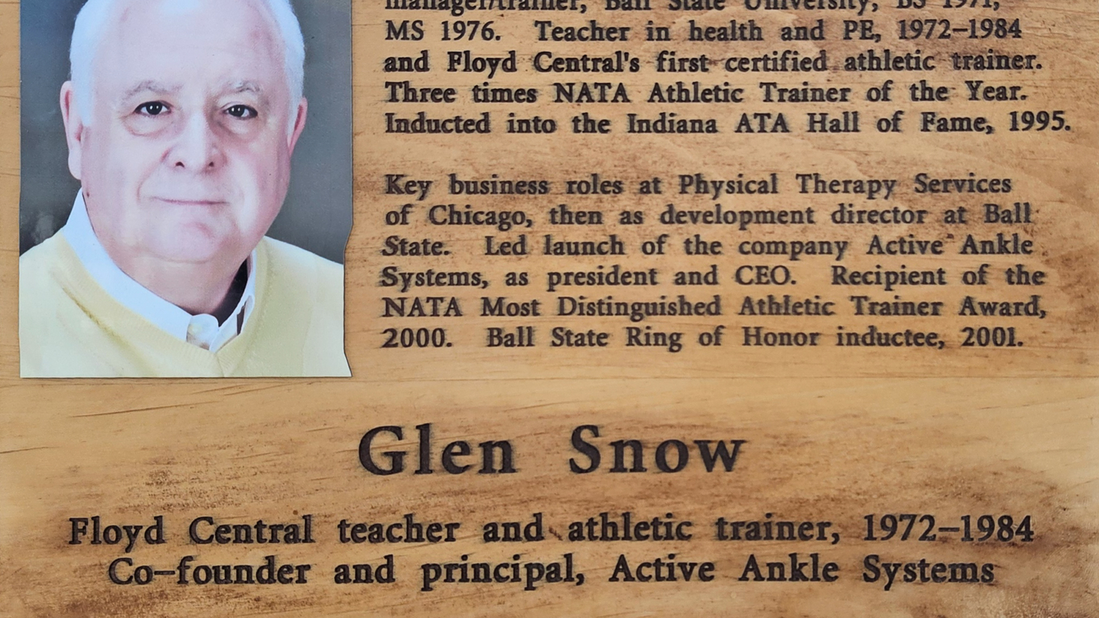 Glen Snow FCHS Plaque 2011